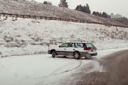 初雪に慌てふためくスバル・アウトバックが撮影されるｗｗｗ
