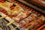 焼き鳥ってなんでわざわざ串に刺さってんの？