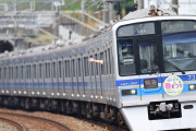 【画像】撮り鉄「電車撮ったら手を出してる奴いて台無しになった！」→1万いいね