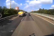 明日から車で帰省するワイがポルシェ事故の動画見た結果・・・