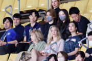 「しょまりん」こと本田真凜と宇野昌磨組が木下グループ杯をスタンドから生観戦、フィギュア界の注目を集める
