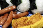 おうふぁん！おにぎりと卵焼きとウィンナー美味すぎ！