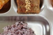 【悲報】韓国の給食が凄いｗｗｗｗｗｗｗｗｗｗｗｗｗ