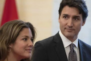 カナダ首相の妻が新型コロナウイルスの検査で陽性　首相も自主隔離へ