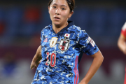 「ジュビロの時好きでした笑」アーセナルの岩渕真奈が偶然出会った日本代表OBにまさかの告白!?