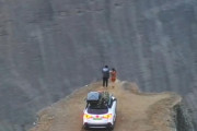 【画像】中国で車で行ける　一番の絶景がこちら　ヤバすぎ w