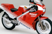 外車でNSR250みたいなバイクってないの？