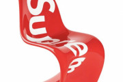 【画像】「Supreme」のプラスチック椅子（33万）、即売れ