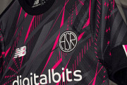 斬新な“変身”エンブレム！ローマ、2022-23新サードユニフォームを発表