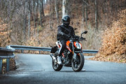 ストファイ系のバイクが欲しいんだけどどれが良いと思う？