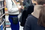 転売ヤー対策？商品名を言えないお客さんを排除する店員さんの動画が話題に。