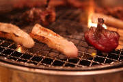 食肉業者「うわぁ・・・この豚の部位脂肪たっぷりやし筋もあってまっずいなぁ・・・せや！ｗｗｗｗｗ」