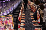 パチンコ屋さん「何でみんな来てくれないんだ！このままじゃ業界潰れちゃうよ?」
