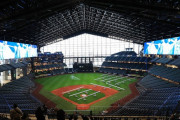 高い？安い？エスコンフィールドが草野球に期間限定開放　料金は驚きの110万円