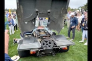 車イベントでギアを入れたままポルシェ917を始動してしまった男・・・。
