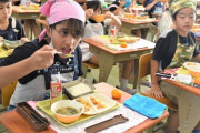 イスラム教徒「日本の子どもにも世界の食生活や多様性を知ってほしい」　ムスリムの児童と一緒にハラール給食
