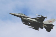 【対中】台湾、F16戦闘機の購入契約締結　中国の反発必至