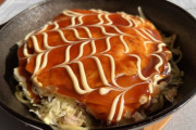 いま初めての広島焼き作りしてるんやけど