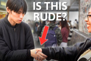 海外「いいね！」「握手とお辞儀が興味深い！」日本でこの行為は失礼？外国人からの質問への回答に注目