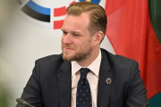 自由の力を信じるリトアニア外相、ロシア人によるプーチン政権打倒は可能