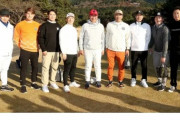 中大OBの巨人・阿部、亀井、鍵谷、鍬原、DeNA・牧、神里、ロッテ・美馬、西武・古賀らで集まってゴルフをする