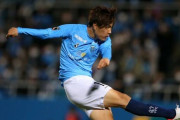 横浜FC小川航基の衝撃ゴラッソに反響「えぐすぎ」「大覚醒」