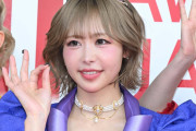 FRUITS ZIPPER仲川瑠夏、20年以上憧れた人物と対面 号泣でリクエストした「お姫様抱っこ」ショットも