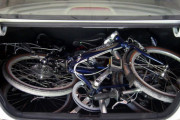 トランクに自転車積めるセダンってない？