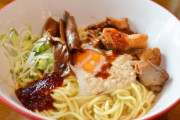 【緊急】ラーメン屋「油そば食べる奴はバカ」