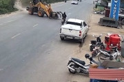 【動画】ベトナム北部で極悪な交通事故が撮影される。