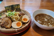 つけ麺ってなんで魚介豚骨だらけになるの？