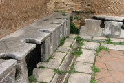 【画像】古代ローマ人が作ったトイレがこれ　異世界アニメのトイレもこんな感じか？