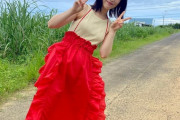 【速報】浜辺美波「待望の水着写真集」発売も大荒れｗｗｗｗｗｗｗｗ