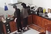 料理中に脳卒中で倒れてしまった女性の映像が怖い。