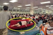 韓国人親子、ベンチ5席占拠して就寝…シンガポールの空港で「国の恥」、批判殺到 [10/21]