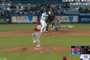 大谷翔平、第4打席はライトフライ…相手のファインプレーに阻まれる