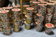 HIKAKIN ラーメン大量に買ってきたンゴ