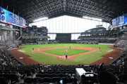 【週刊朝日】日ハム新球場一転「改修不要」　不可解な「金銭決着」の裏側