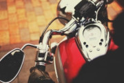 先輩のバイクこかしてしまってから先輩が不機嫌なままなんだが
