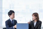 【勘違い】一緒に長期出張してた同僚男性が私と付き合ってると勘違いしてた