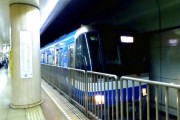【悲報】福岡地下鉄「新しい路線はあえて他の路線と繋げなかったらウケるやろなぁ…」