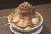 【悲報】キャベツ価格高騰で「野菜マシマシ」ラーメン店が悲鳴　「1000円の壁」で値上げも困難…もやしを増やすなど対応