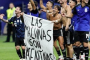 アルゼンチン代表、ピッチ上で政治的メッセージ横断幕問題　ロメロら4選手が出場停止の可能性…海外メディア報道