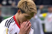 【悲報】フランクフルト堂安律…、大事な試合でPKをとんでもない方向に蹴ってしまうｗｗｗｗｗｗｗ