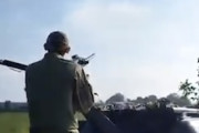 【動画】飛来したロシアの巡航ミサイルを機関銃で撃ち落としたウクライナ。