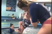【動画】とある赤ちゃんのスイミングスクールがやばすぎるｗｗｗ