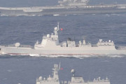 中国空母「遼寧」とミサイル駆逐艦など6隻が沖縄本島と宮古島間海域を往復…防衛省が警戒と監視！