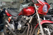 諸々込みで30万円で買ったバイクが修理に10万円かかるんだけど