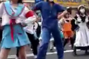 Z世代さん 「オタクが秋葉原でハレ晴レユカイを踊る動画がすごい羨ましい」