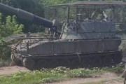 屋根型装甲を取り付けたウクライナ軍のM109L自走榴弾砲！
